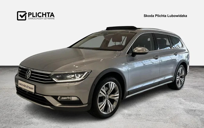 volkswagen passat Volkswagen Passat cena 136900 przebieg: 69862, rok produkcji 2019 z Przemków